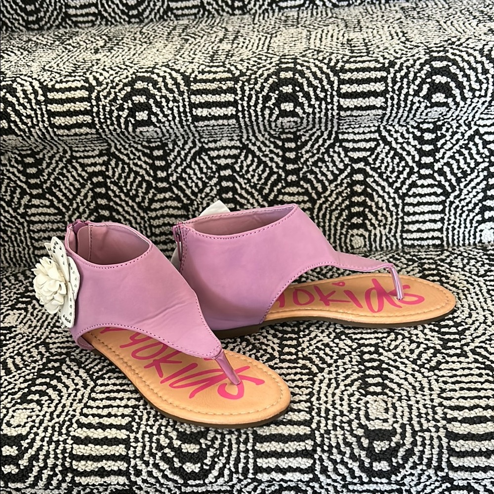 Girls Yokids Sandals with Floral Accent